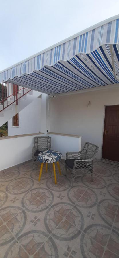 Apartmani Milano Stomorska Exterior foto